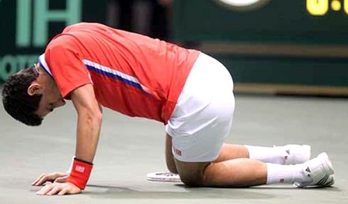 Sau khi chơi tennis thì nên để cơ thể thả lỏng và hồi phục