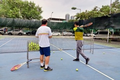 Khóa tennis cơ bản cho người nước ngoài