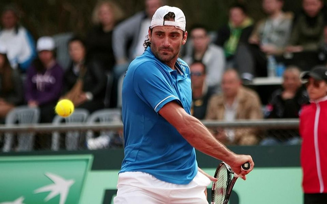 Tay vợt người Hy Lạp - Alexandros Jakupovic, cũng dính chàm và bị cấm thi đấu suốt đời.