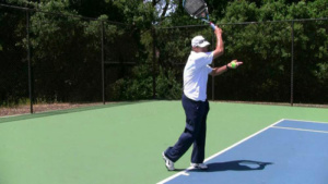 tennis_lam_quen_forehand_ban_dau_5